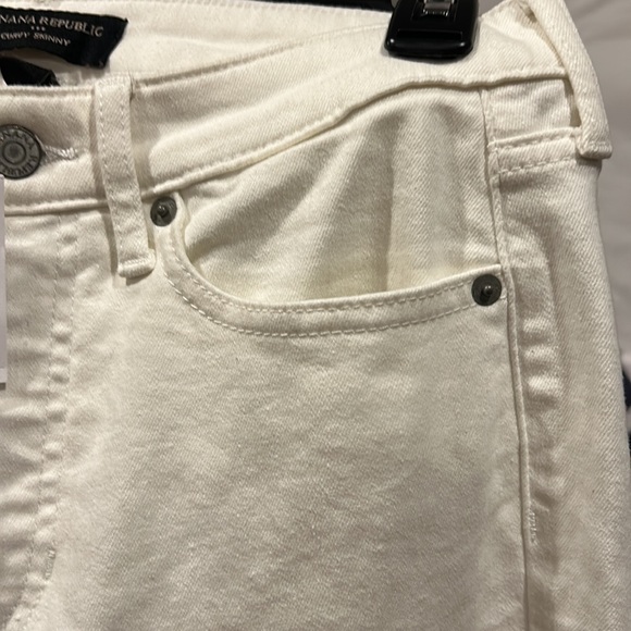 Banana Republic Women’s White Curvy Skinny Boyfriend Jeans. NWTs! - Picture 6 of 14